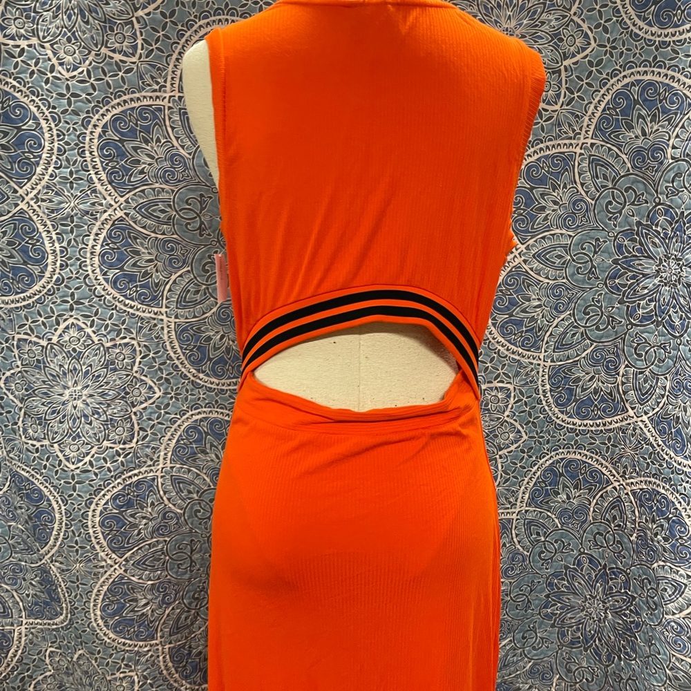 Ribbed maxi dress - Picture 6 of 16